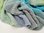 Handgestricktes Dreiecksuch in türkis mit grau und hellgrün